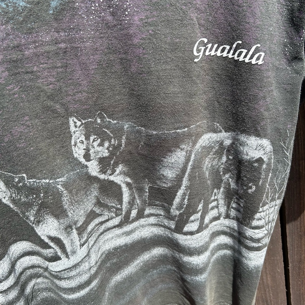 VINTAGE WOLF AMINAL AOP SINGLE STITCH GRAPHIC TEE - Picture 2 of 6
